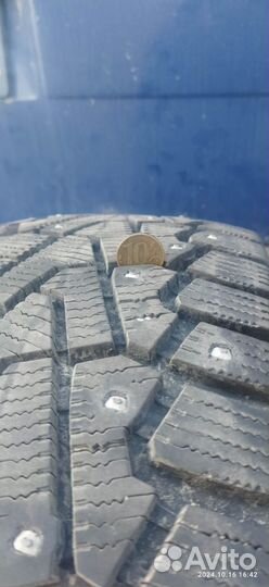 Pirelli Ice Zero 215/65 R16 102T