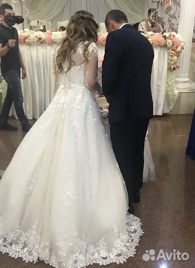 Платье свадебное