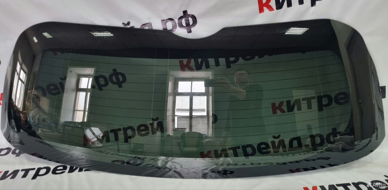 Стекло заднее Li Auto L7