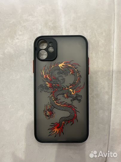 Чехлы на iPhone 11