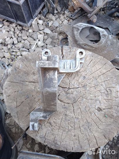 Кронштейн генератора, гур dewoo espero