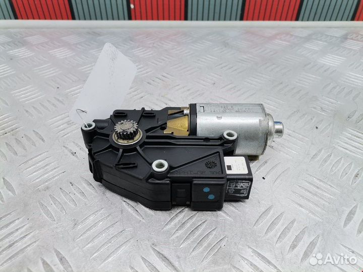 Моторчик люка для Hyundai-KIA Rio 2 (JB) 051223009