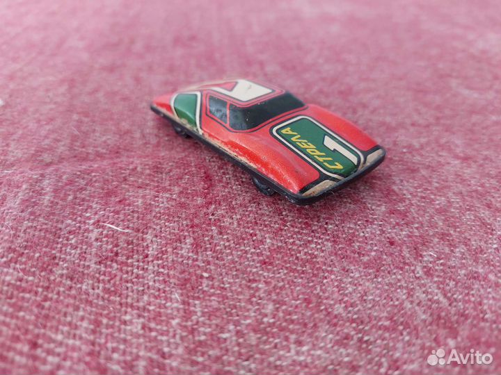 Машинка металлическая - 