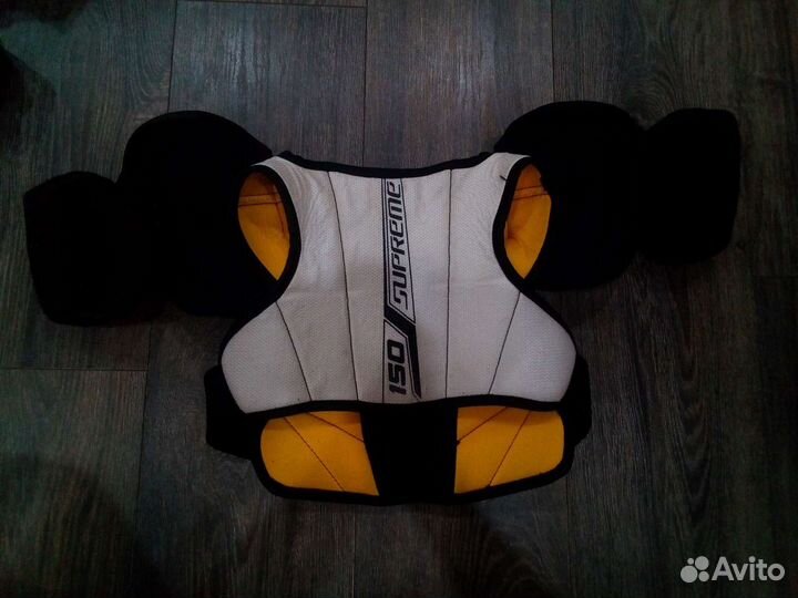 Нагрудник Bauer supreme 150
