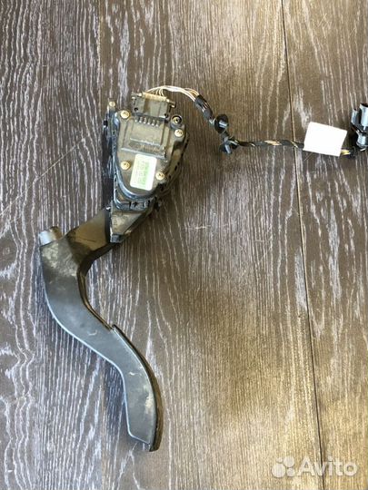 Педаль газа МКПП VAG 8D1721523E