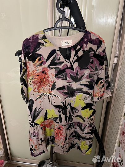 Платье шелковое S 42