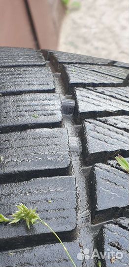 Bridgestone Blizzak DM-V2 225/60 R17 99S