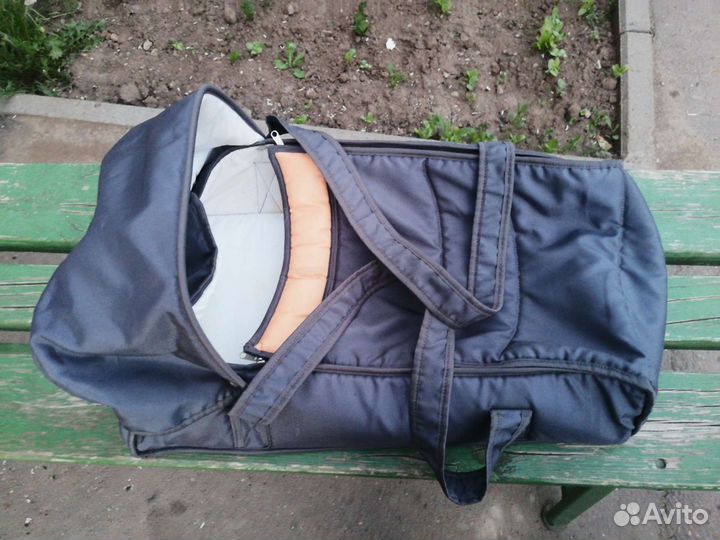 Детское кресло