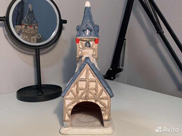 Подсвечник киромический в виде домика