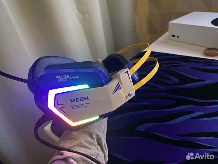 Игровые наушники