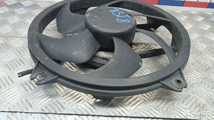 Вентилятор радиатора Peugeot 407