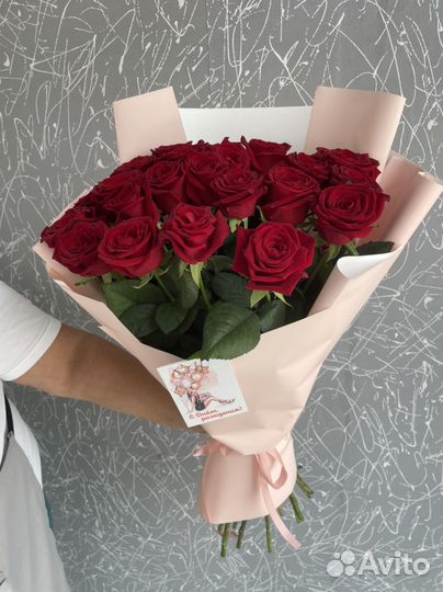 Букет из 25 роз 70 см
