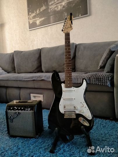 Гитара fender squier stratocaster с комбиком