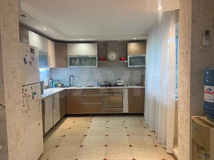 Дом 304 м² на участке 11,4 сот.