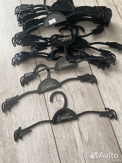 Плечики вешалки