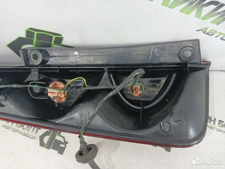 Стоп-сигнал задний правый Nissan Note хэтчбек 5дв