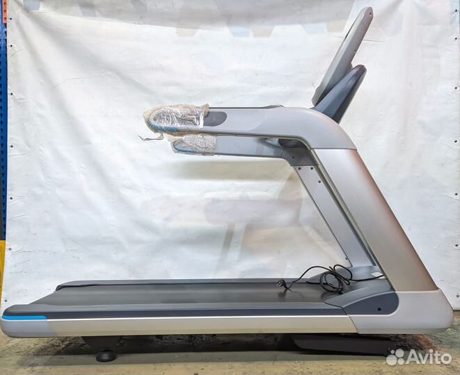 Беговая дорожка Precor 885, профессиональная