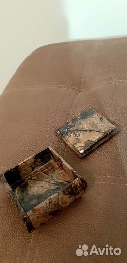 Шкатулка из змеевика Зеркальце Пепельница