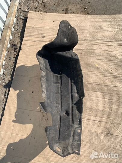 Подкрылок задний Bmw 3 E90