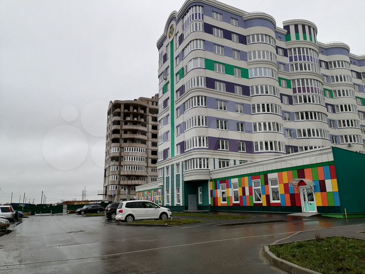 2-к. квартира, 50,7 м², 1/9 эт.