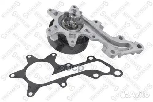 Помпа Toyota Yaris/Auris/Corolla/Verso 1.33i 08