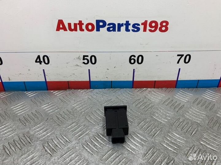 Кнопка обогрева сидения Toyota Camry V40 2azfe