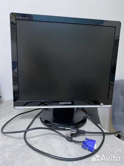 Монитор Samsung syncmaster 931c