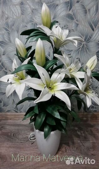 Светильник лилия