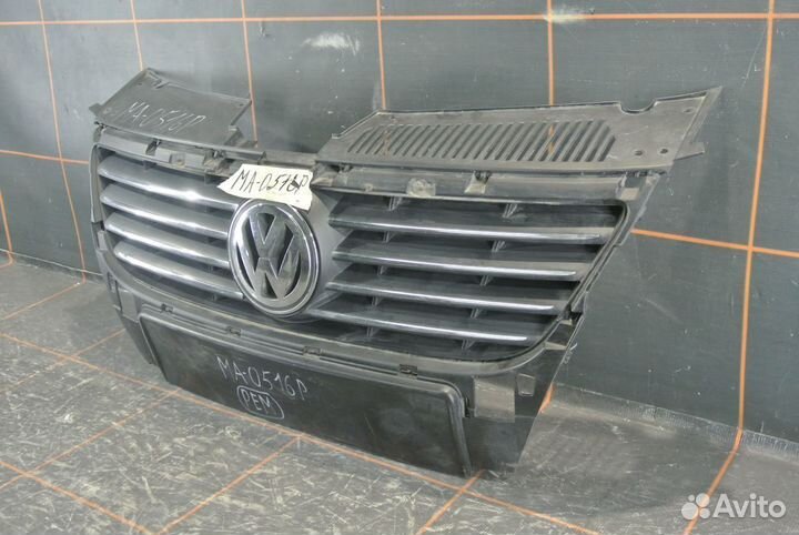 Решетка радиатора -Volkswagen Passat B6