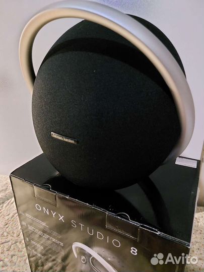 Harman kardon onyx studio 8