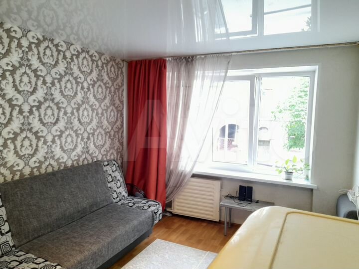 Комната 24 м² в 5-к., 2/5 эт.