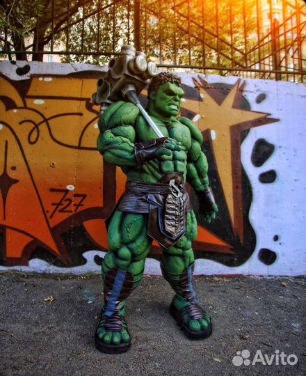 Шоу трансформеров и супергероев, аниматоры