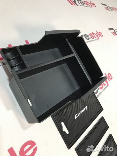 Органайзер между передних сидений Toyota Camry 50