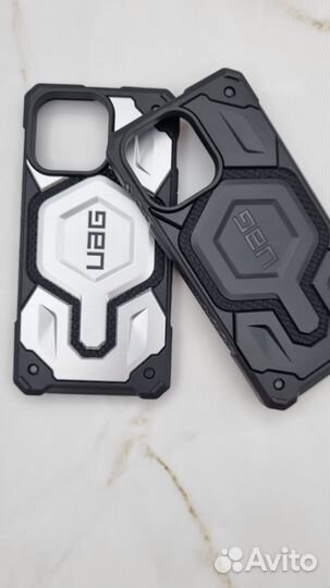 Защитный чехол UAG Monarch Kevlar на iPhone