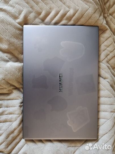 Huawei matebook d14