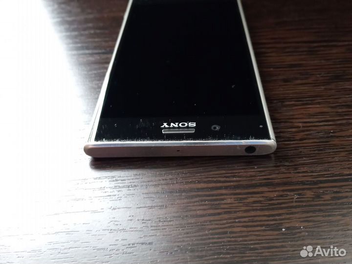 Sony Xperia XZ Premium, 4/64 ГБ