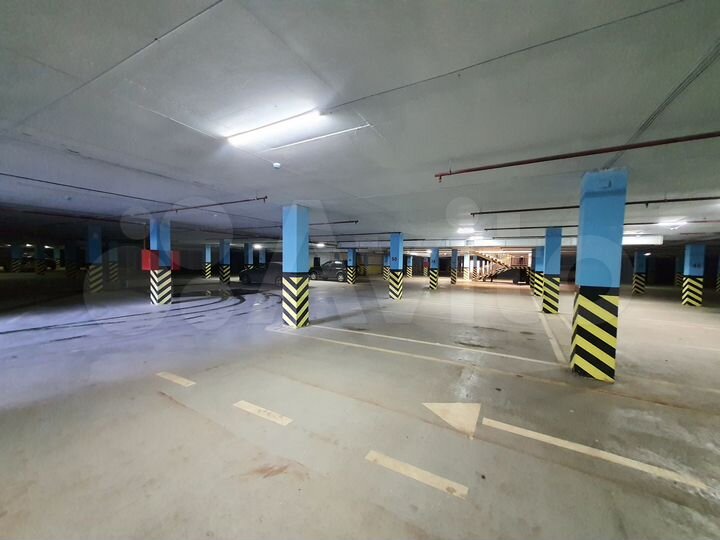 Машиноместо, 18 м²