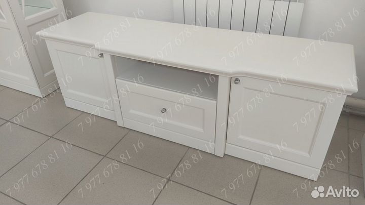 Тумба под телевизор 168см