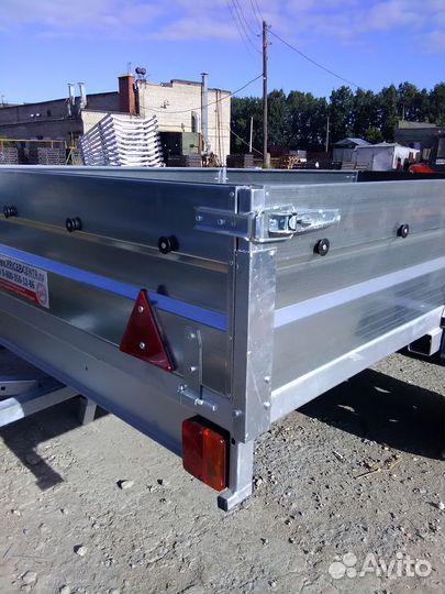 Прицеп двухосный Титан легковой