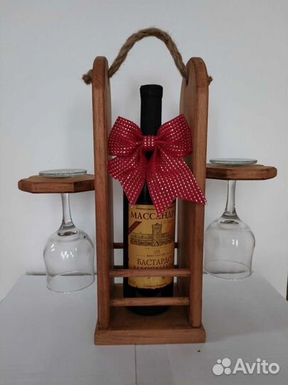 Подставка под вино