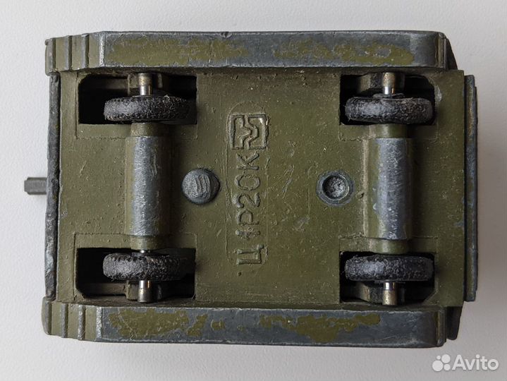 Модель Танк Самоходка Гусеничный транспортёр