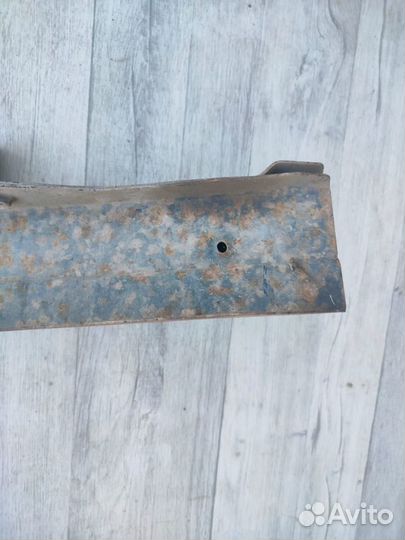 Усилитель бампера передний Opel Frontera, B