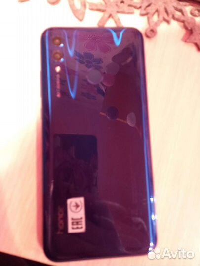 Телефон Honor 10 lite