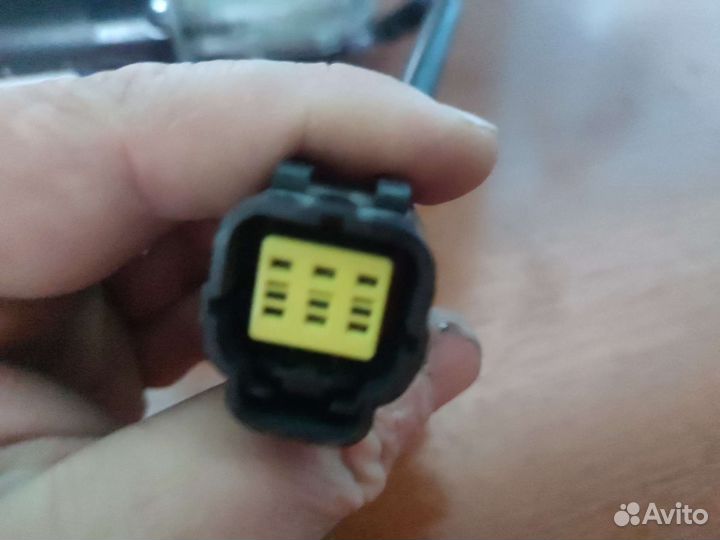 Моторчик стеклооч. передний Ssang Yong Kyron