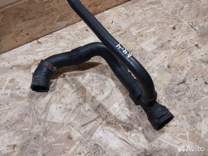 Шланг охлаждения Audi A4 B5 патрубок радиатора