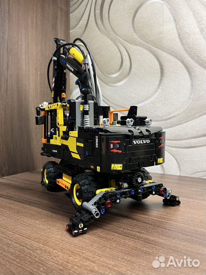 Lego Technic 42053 Volvo