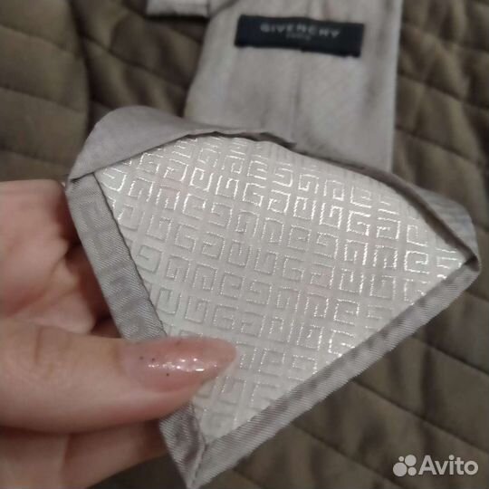 Givenchy галстук оригинал