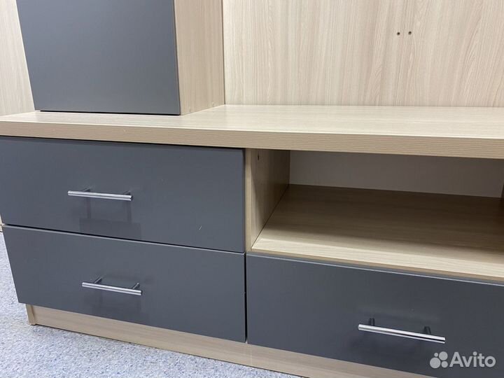 Стенка в гостиную