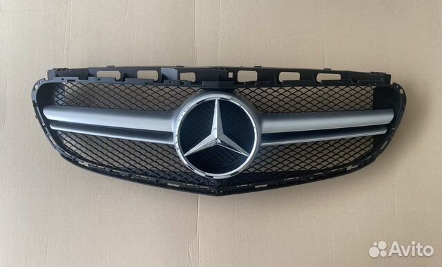 Решетка радиатора мерседес Е класс w212 рест