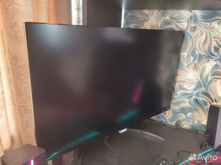 Монитор Philips 27 4K